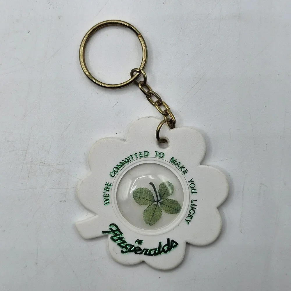 Fitzgeralds Casino Hotel Your Luck Starts Here! Lucky 4 Leaf Clover Keychain